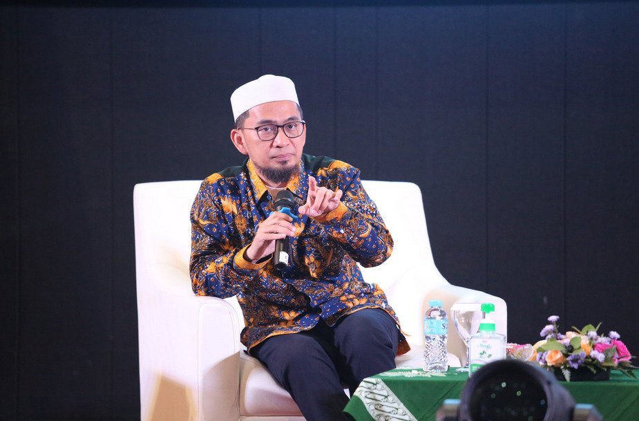 Ustadz Adi Hidayat Bilang Halal Bihalal Itu Penting, Ternyata Ini Rahasianya!