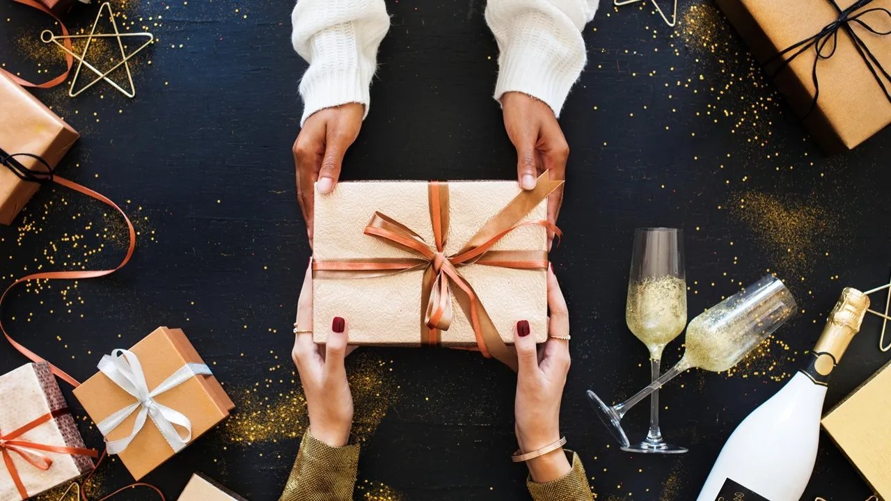 Bedakan Antara Hadiah & Gratifikasi
