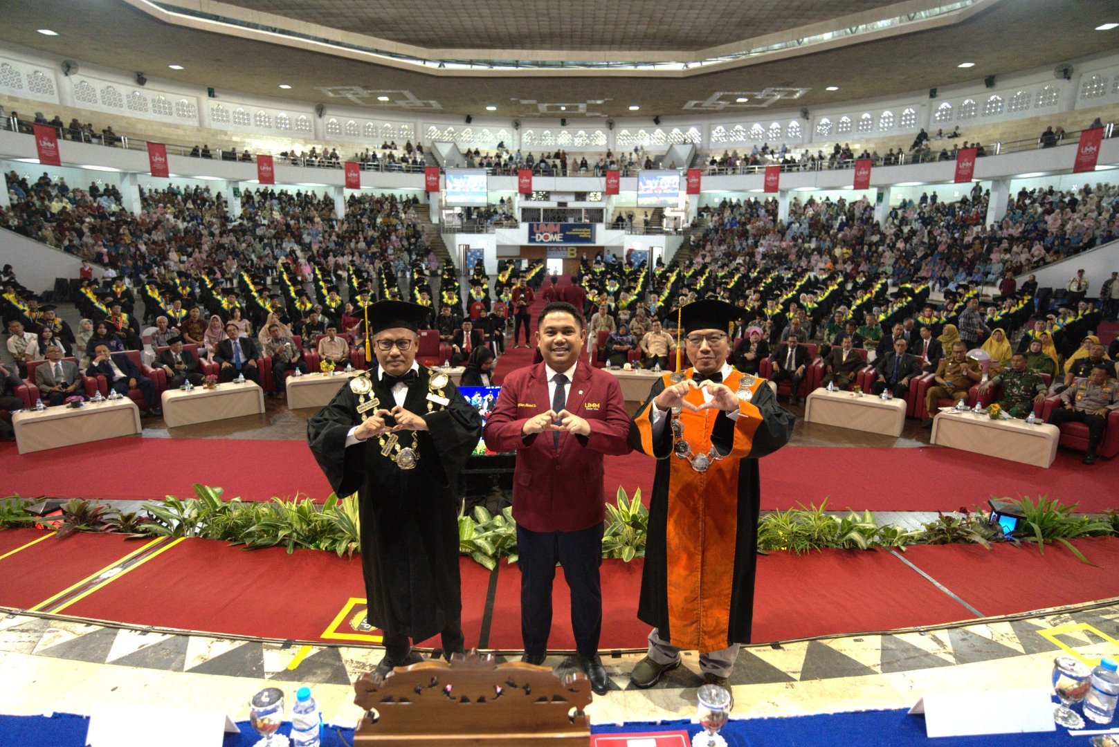 Ini Pesan Penting Wamen P2MI di Wisuda ke-122 UMM
