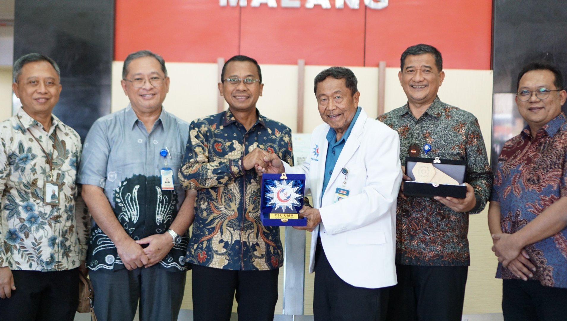 Atas Dedikasinya, RS UMM Diganjar Penghargaan BPJS Kesehatan