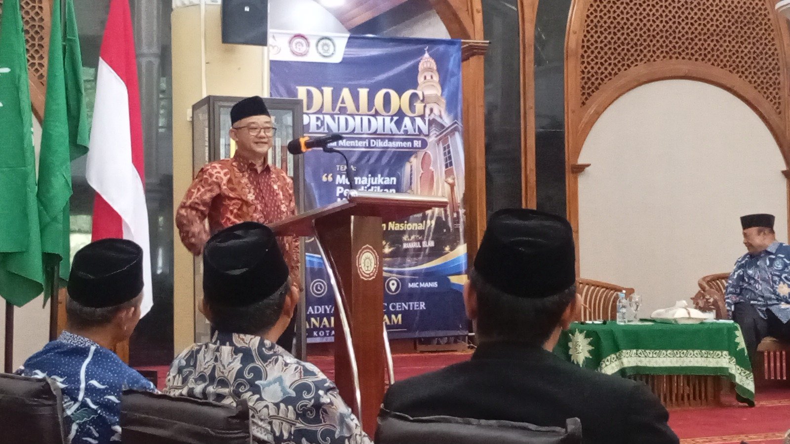 Menteri Mu’ti : Sekolah Muhammadiyah Harus Megah, Jangan Megahi